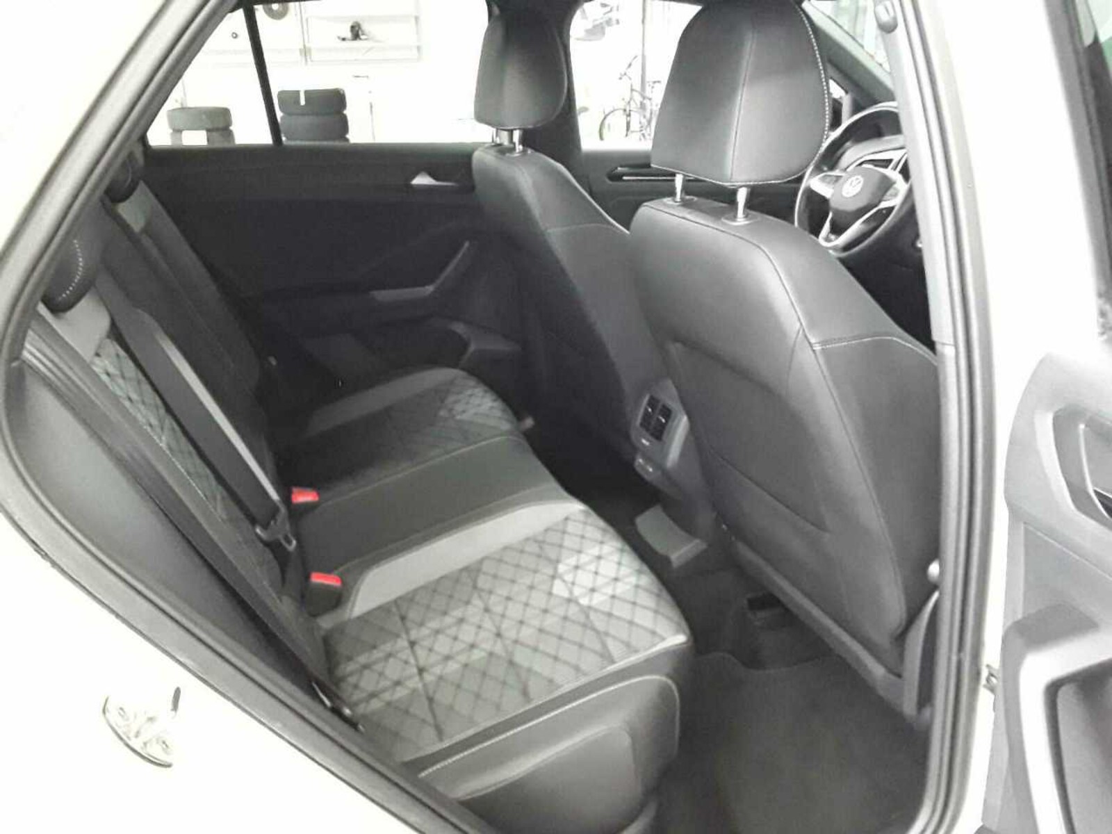 Volkswagen T-Roc – Bild 6