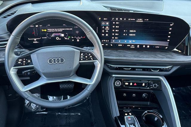 2025 Audi Q5 Premium - Photo 17