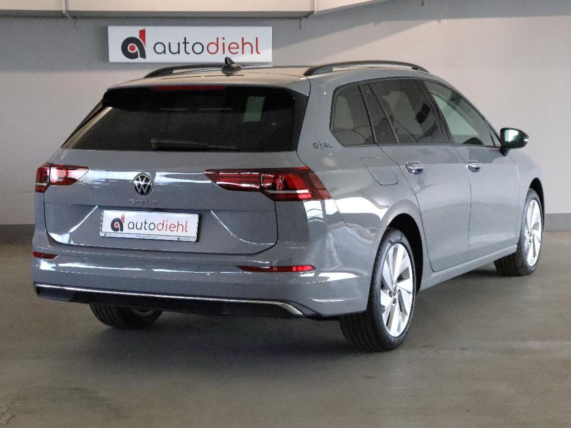 Volkswagen Golf Variant Life