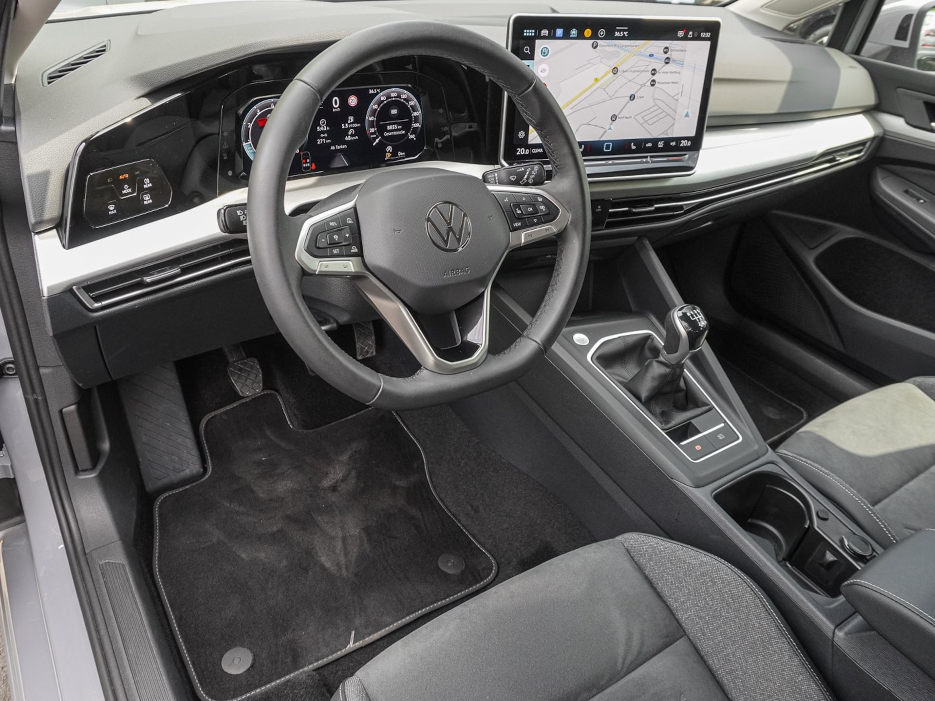 Volkswagen Golf Life