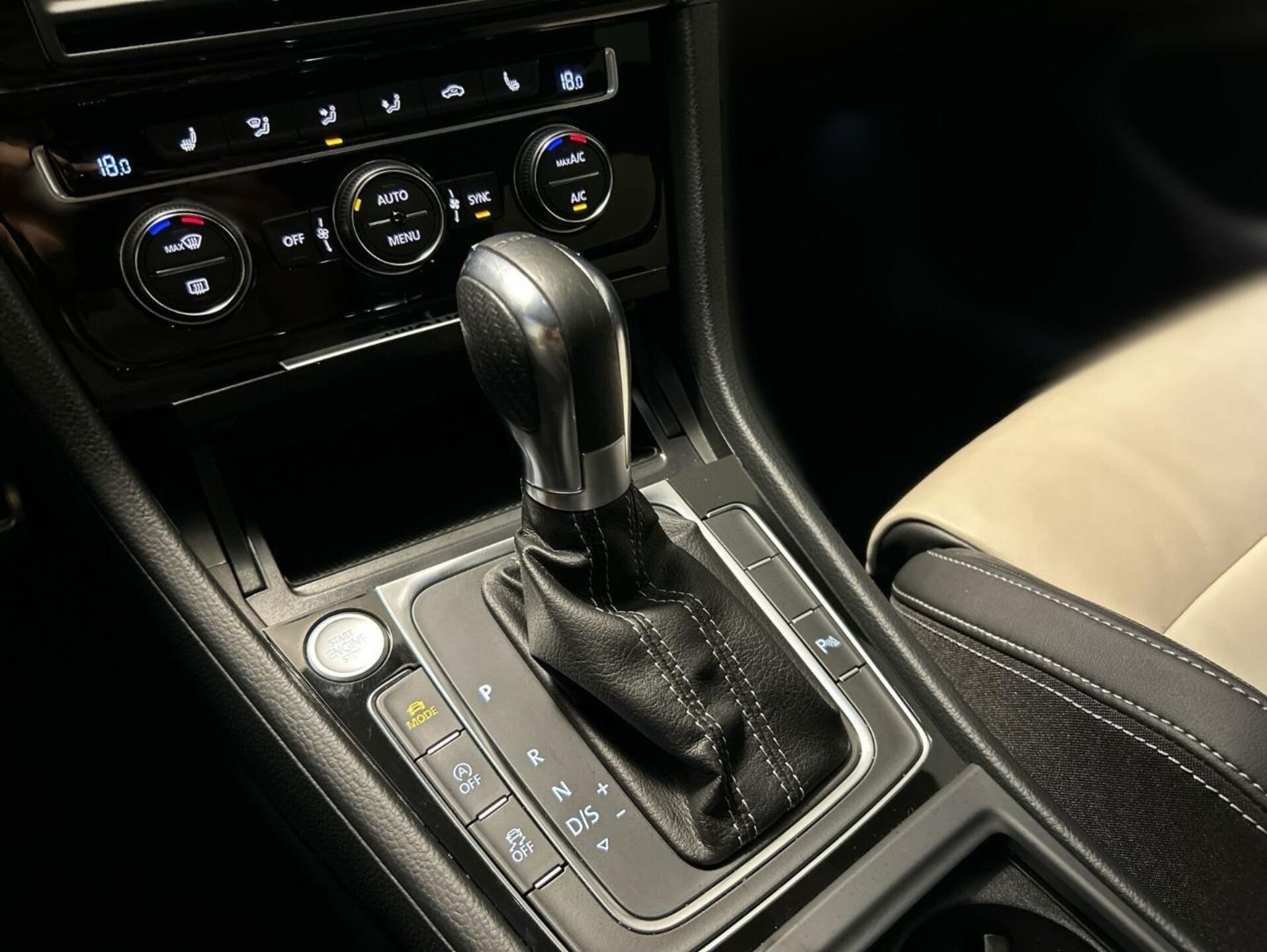 Volkswagen Golf R