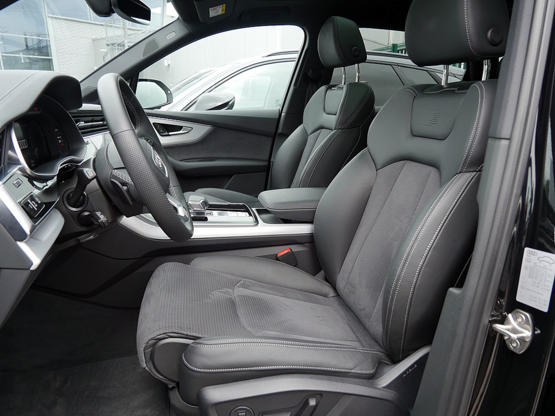 Audi Q7 SUV TFSI e S line