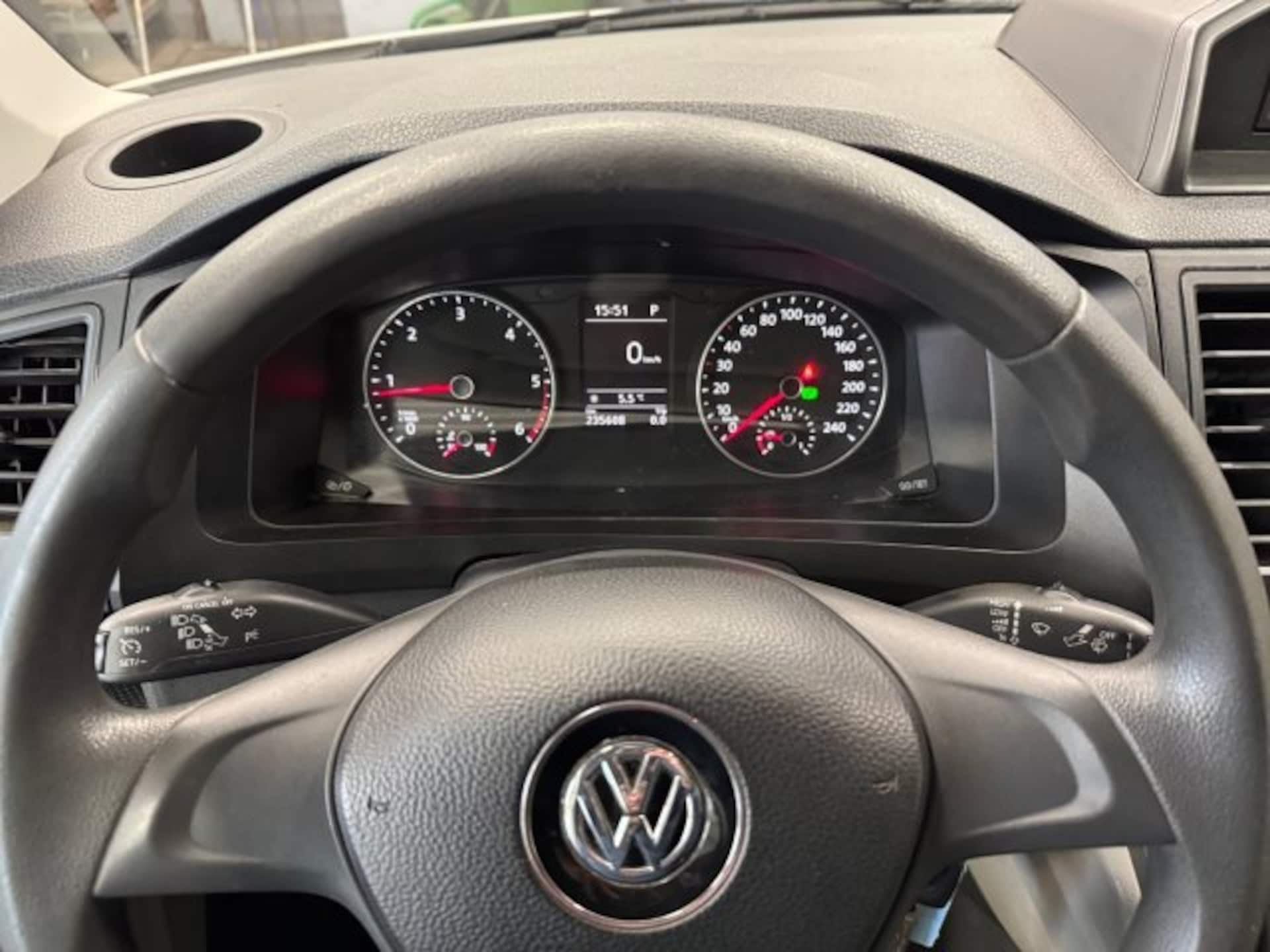Volkswagen T6 Transporter Kasten langer Radstand