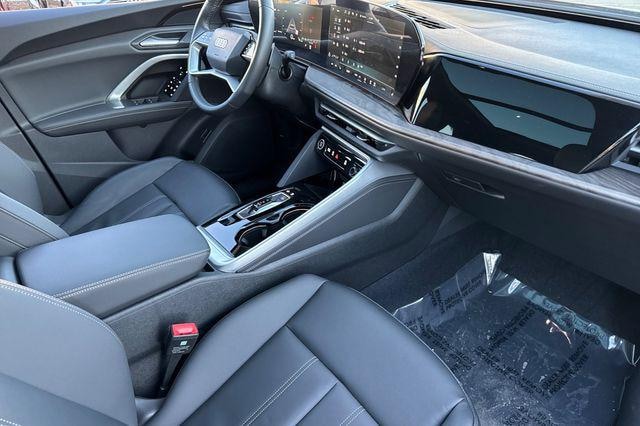 2025 Audi Q5 Premium - Photo 19