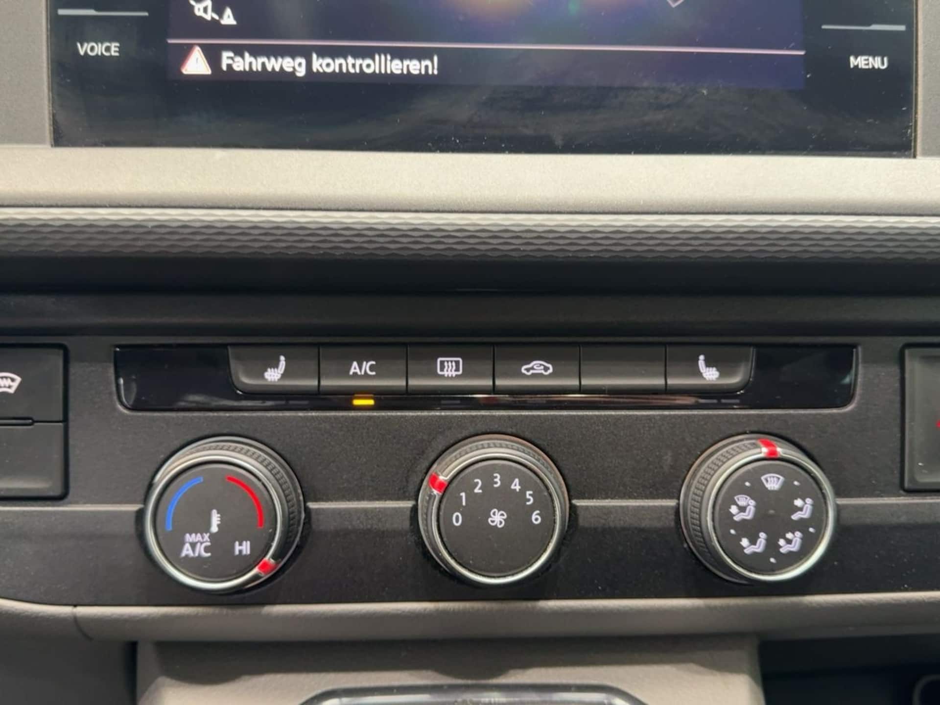 Volkswagen T6.1 Transporter Kombi langer Radstand
