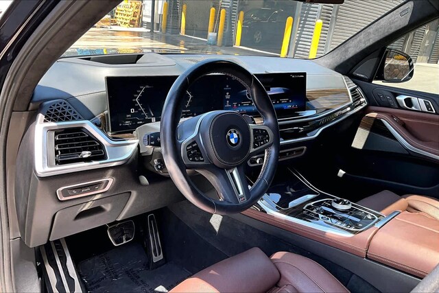 2024 BMW X7