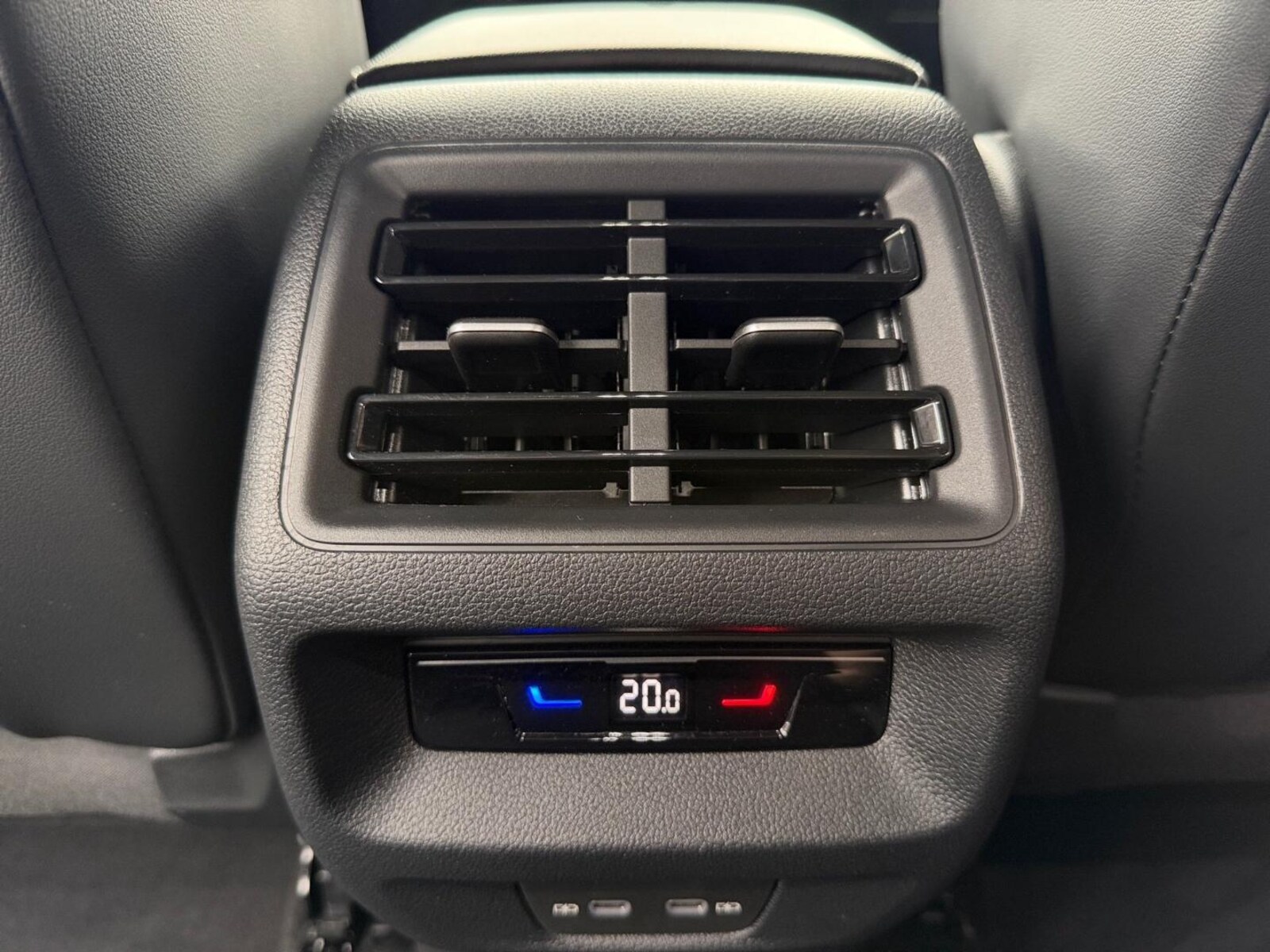 Volkswagen Tiguan – Bild 8