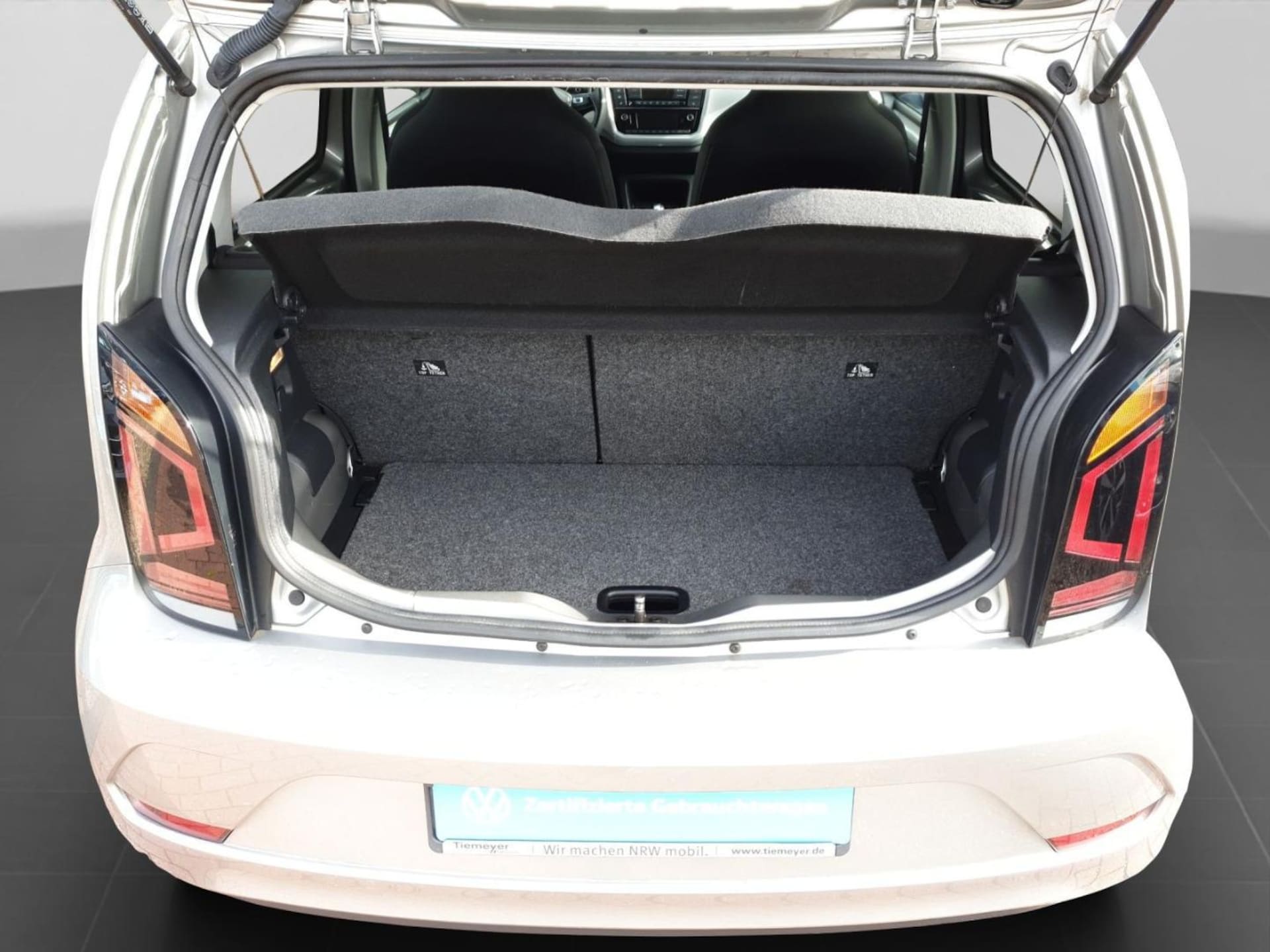 Volkswagen e-up! Style "Plus"