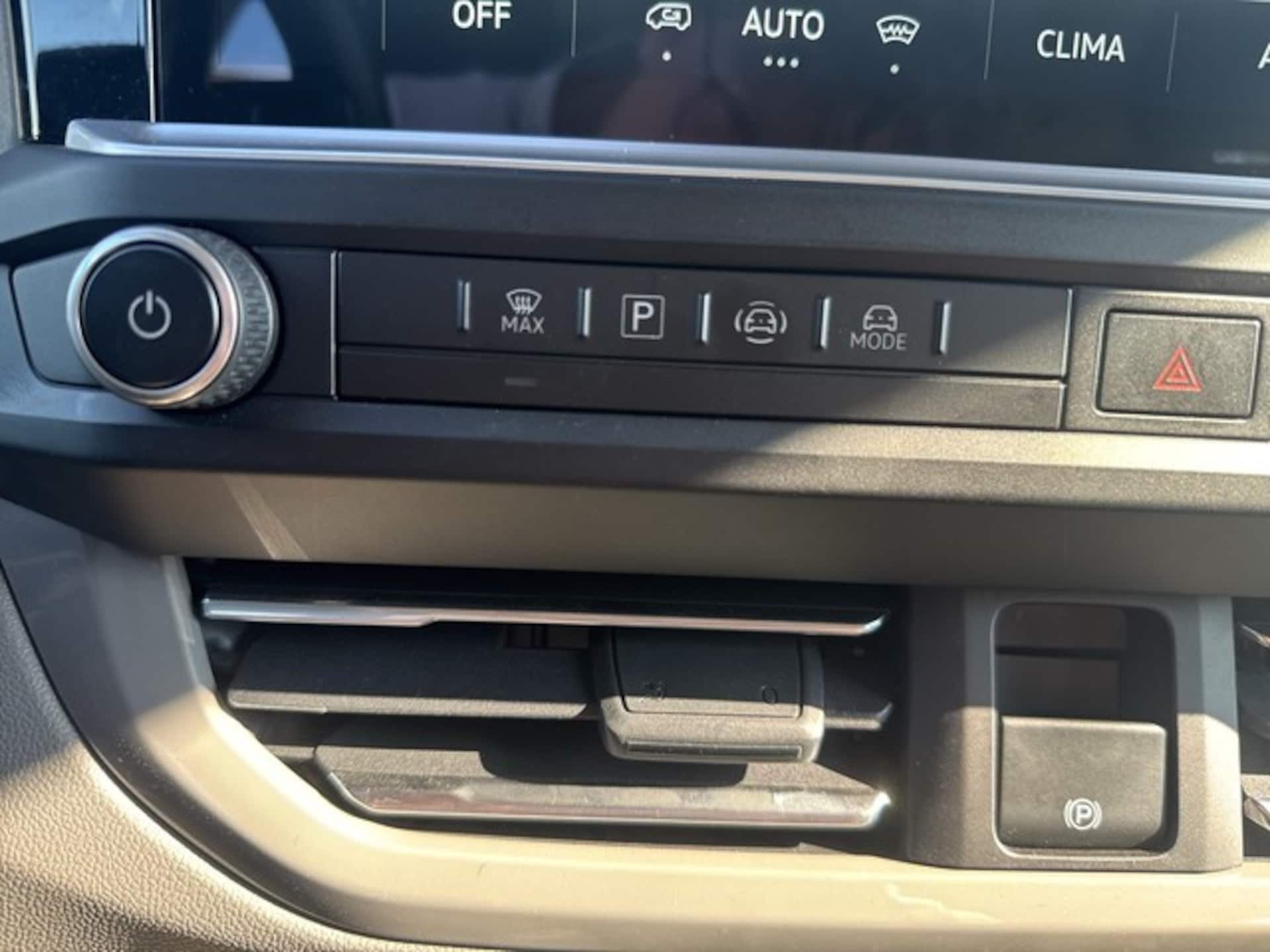Volkswagen Caravelle Life