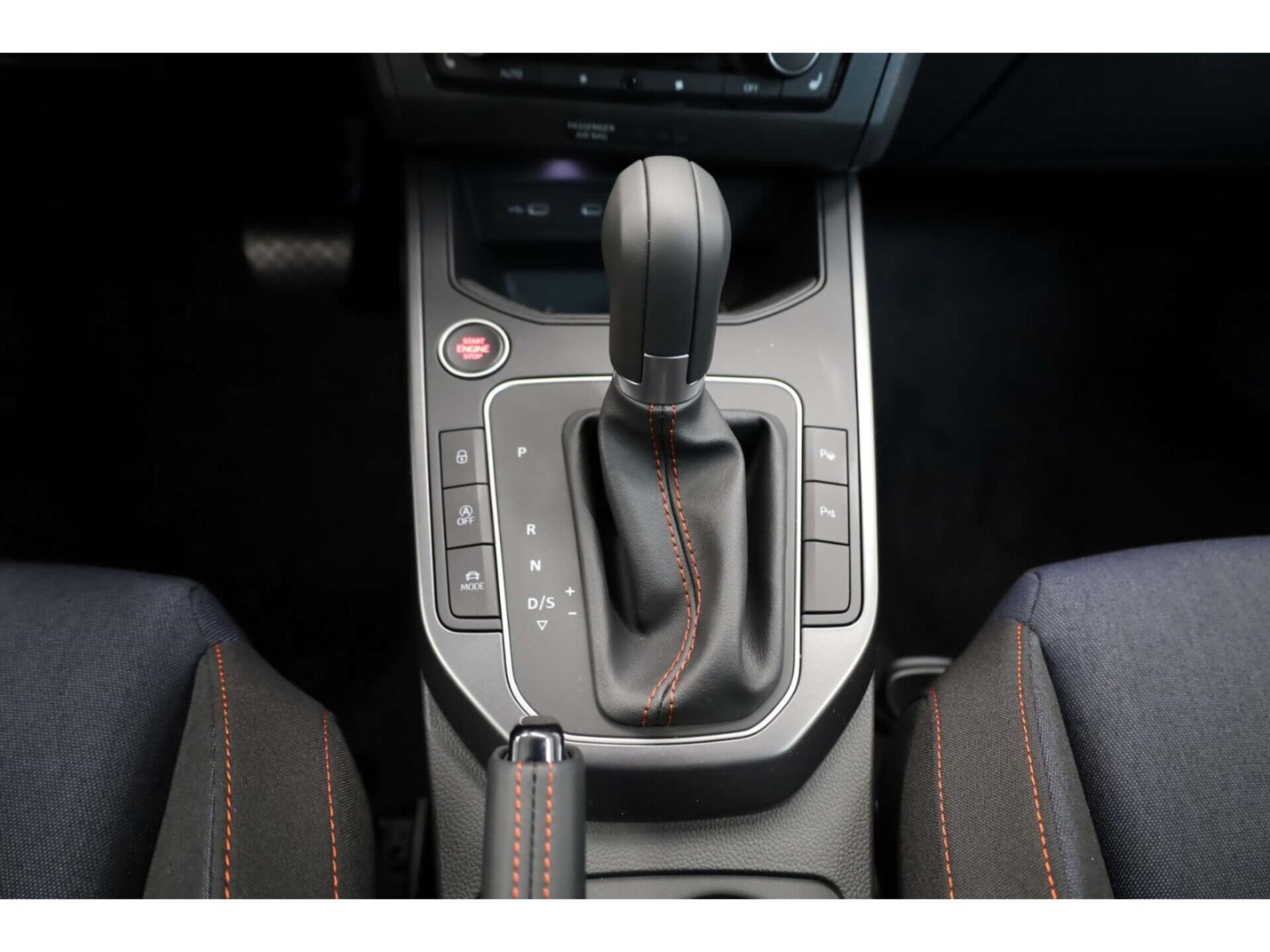 SEAT Arona FR