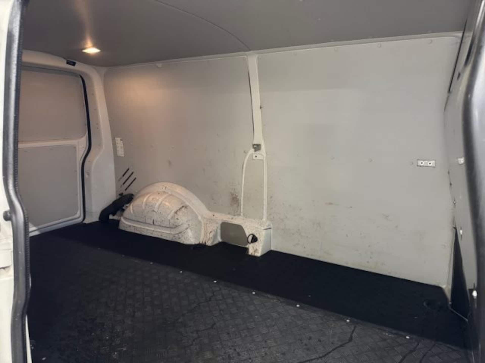 Volkswagen T6 Transporter Kasten langer Radstand