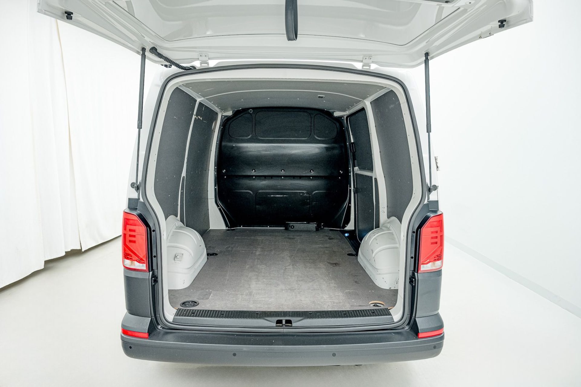 Volkswagen T6.1 Transporter Kasten kurzer Radstand