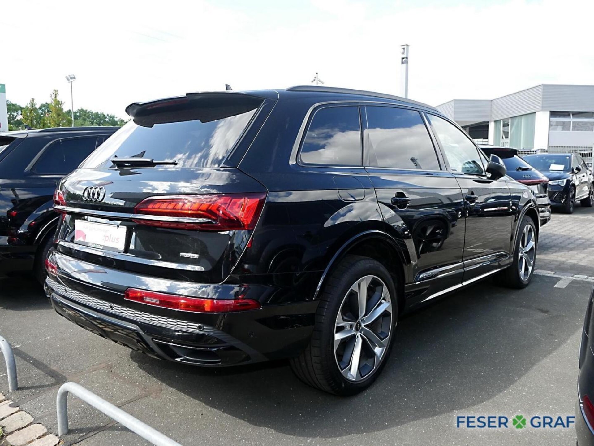 Audi Q7 SUV TFSI e S line