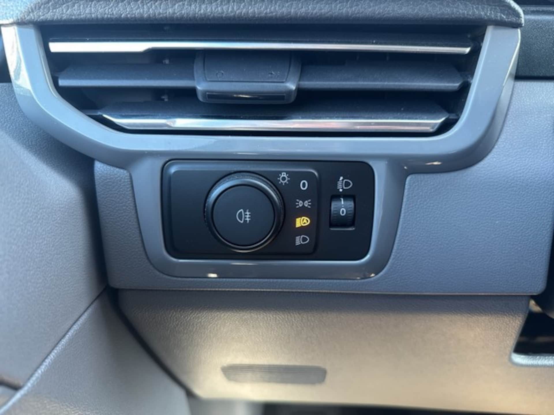 Volkswagen Caravelle Life