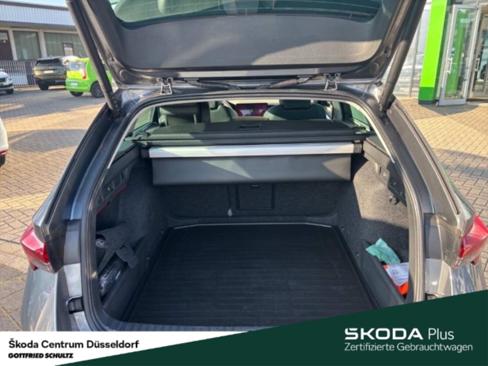 Škoda Octavia Combi – Bild 8