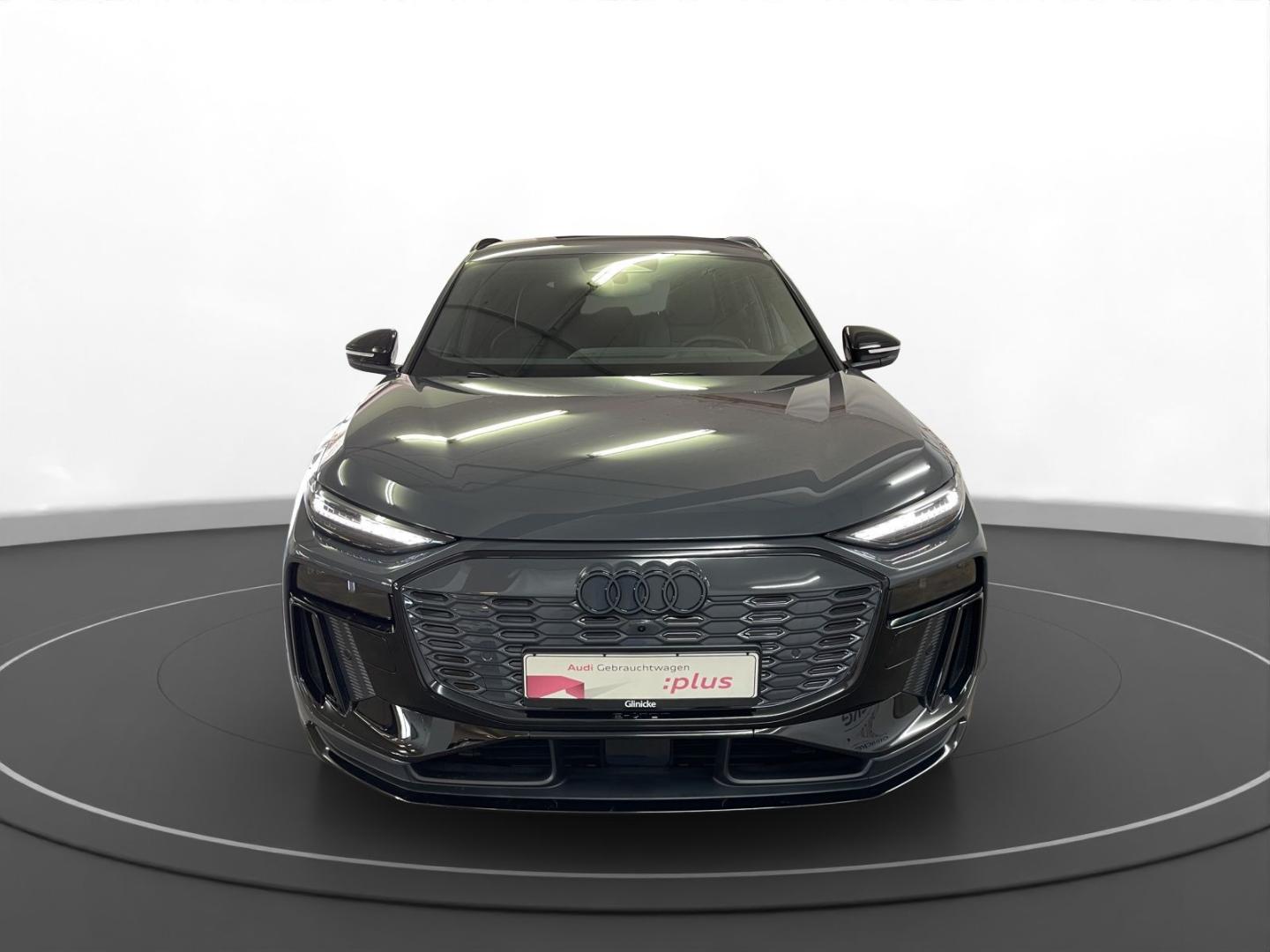 Image about Audi Q6 SUV e-tron e-tron performance