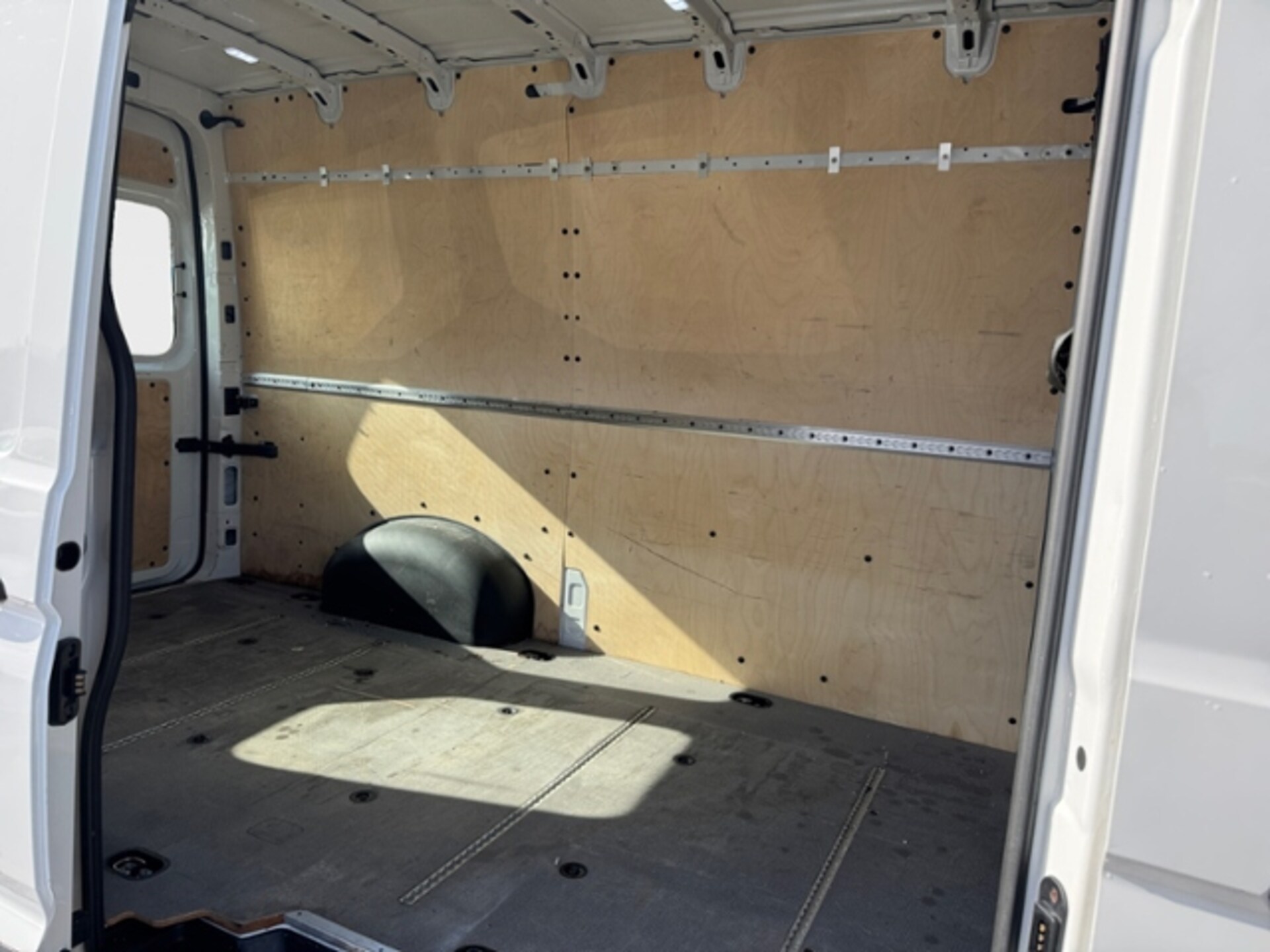 Volkswagen Crafter Kasten mittlerer Radstand
