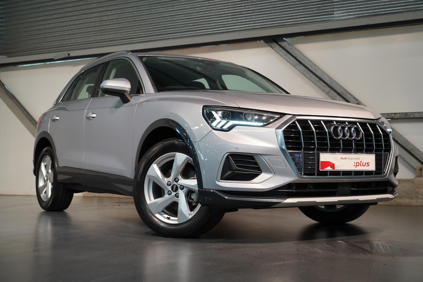 Image about Audi Q3 35 TFSI S tronic