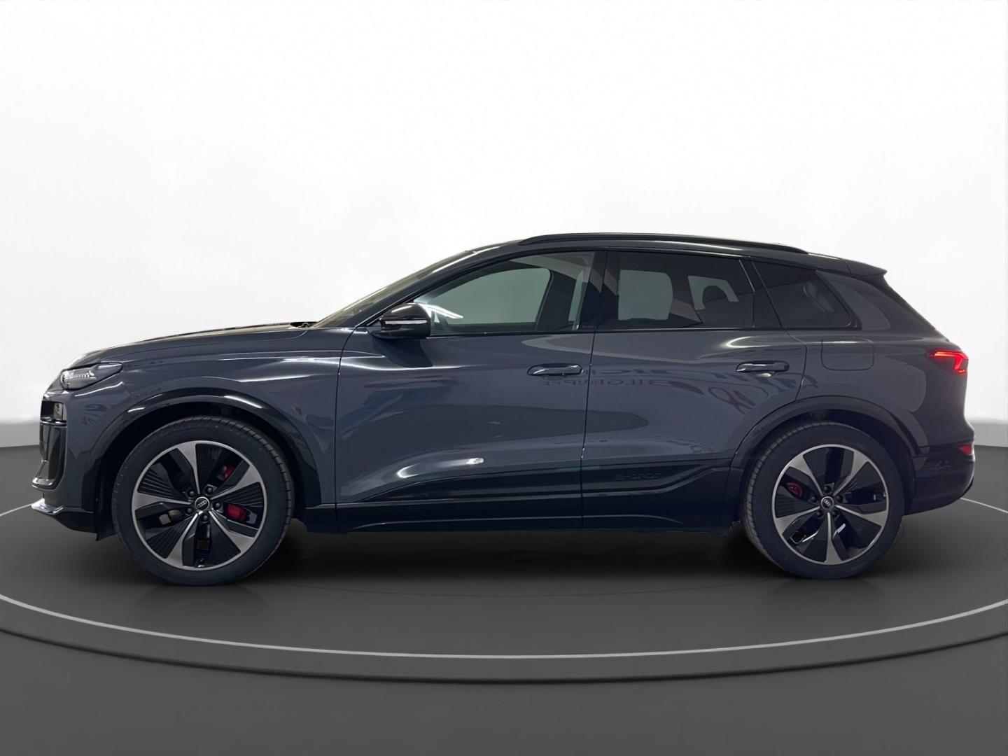 Image about Audi Q6 SUV e-tron e-tron performance