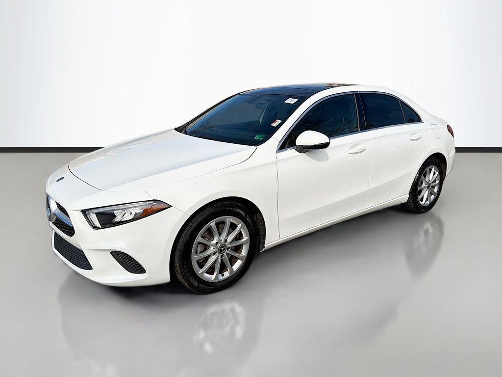 2019 Mercedes-Benz A-Class A220's photo