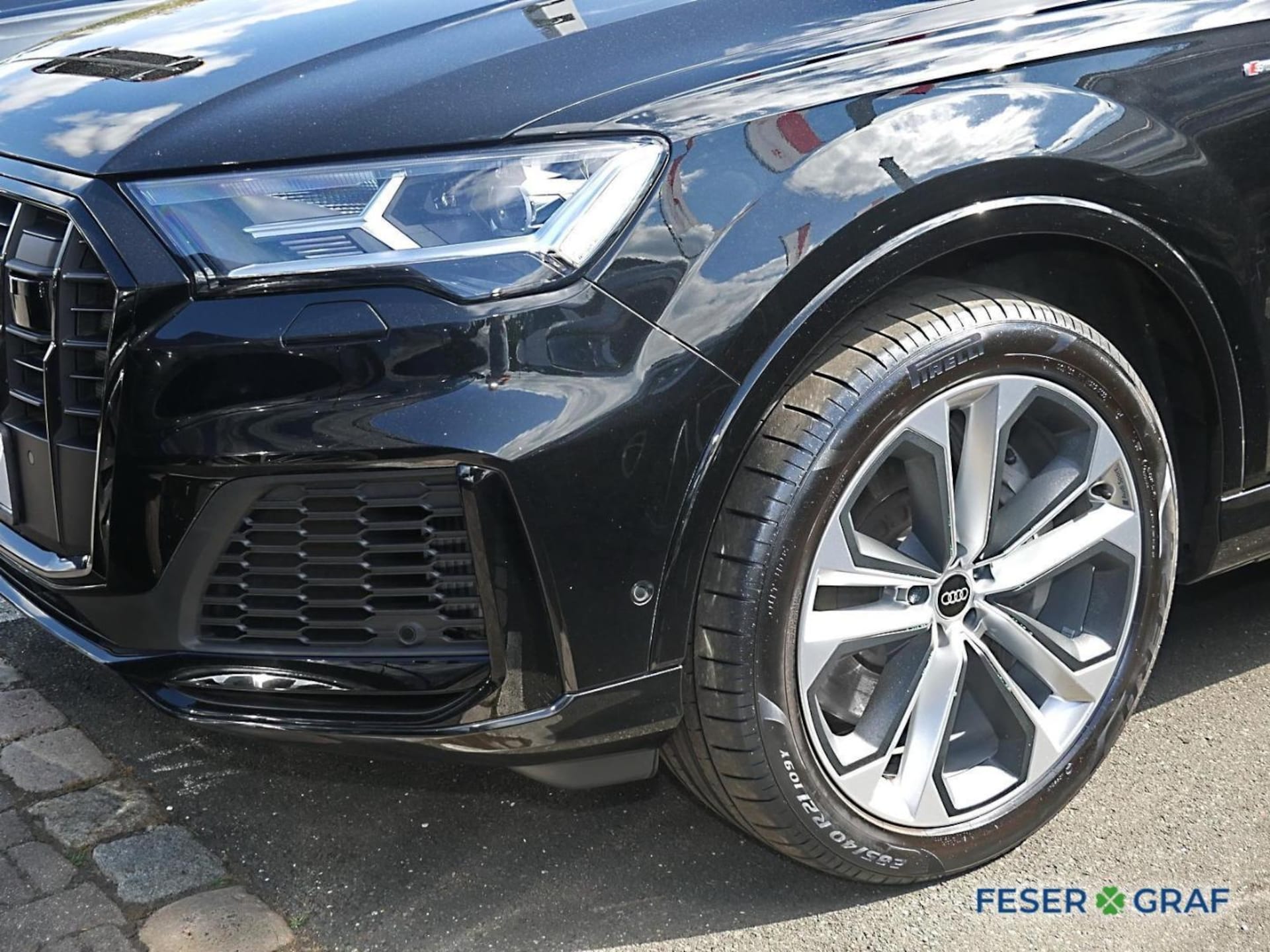 Audi Q7 SUV TFSI e S line