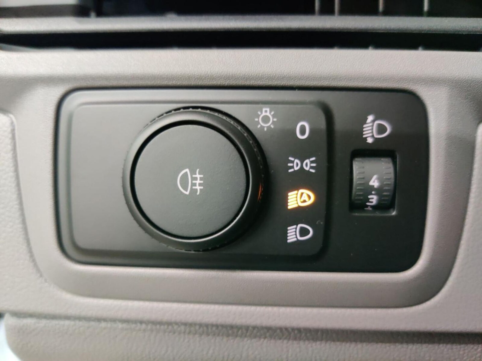 Volkswagen Transporter Kasten kurzer Radstand – Bild 20