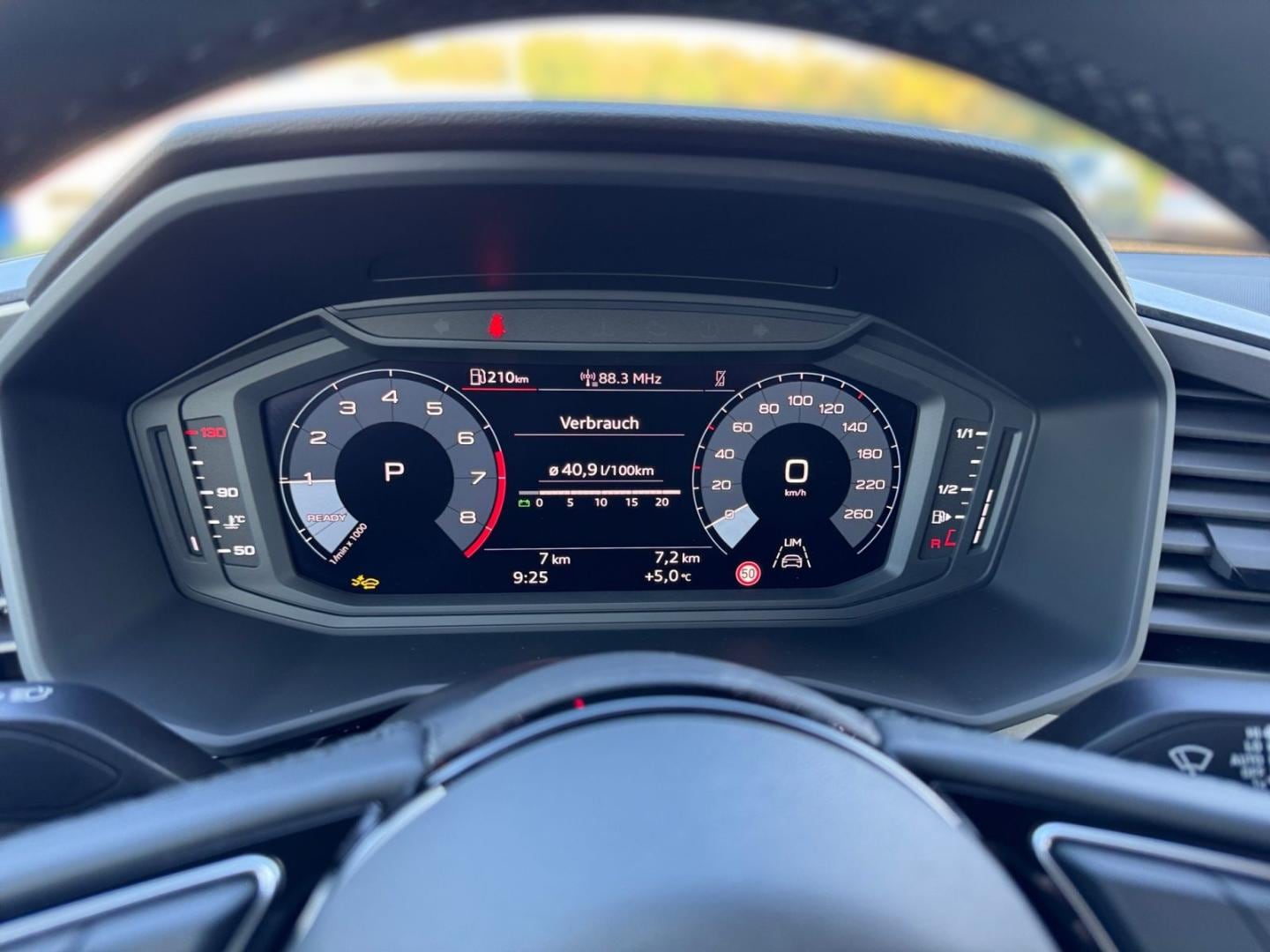 Bild über Audi A1 Sportback 35 TFSI S tronic - für weitere Informationen kontaktieren Sie den Audi Partner