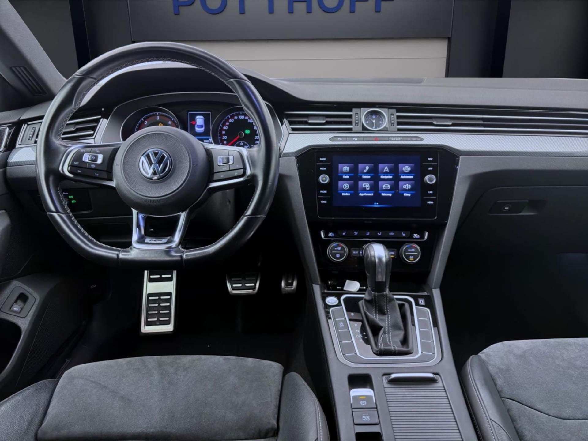 Volkswagen Arteon R-Line