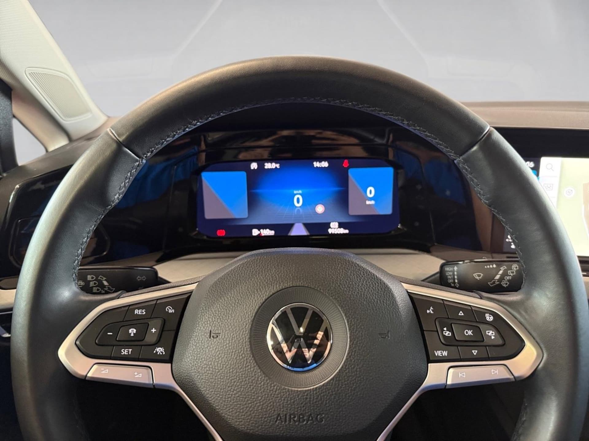 Volkswagen Golf Variant Life