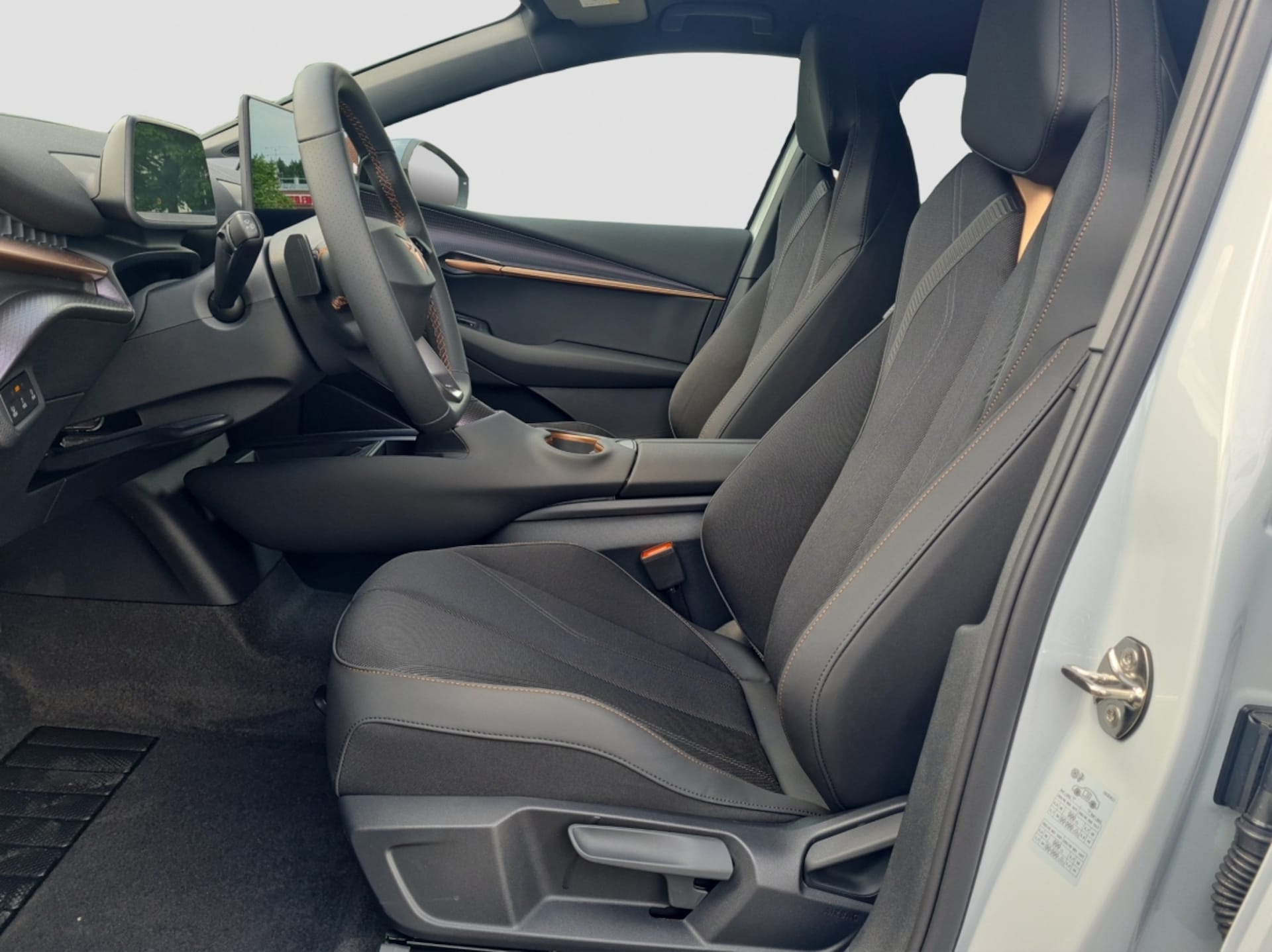 CUPRA Tavascan VZ