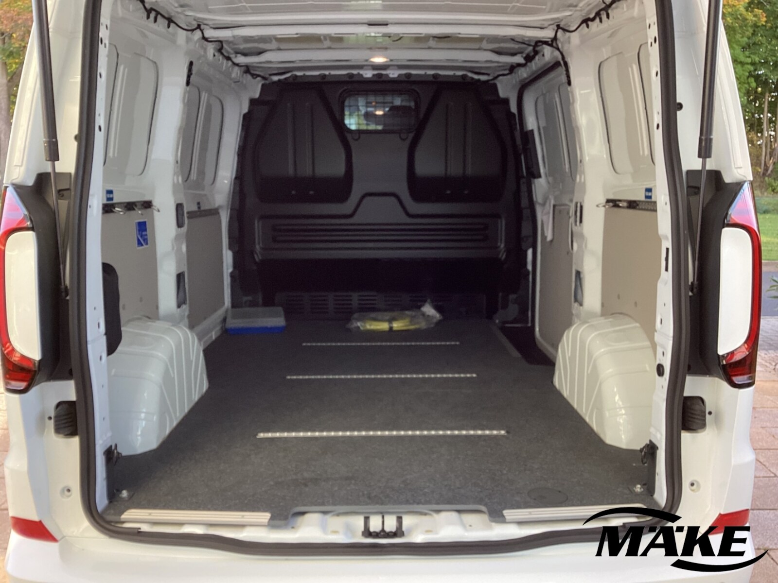 Volkswagen Transporter Kasten kurzer Radstand – Bild 6