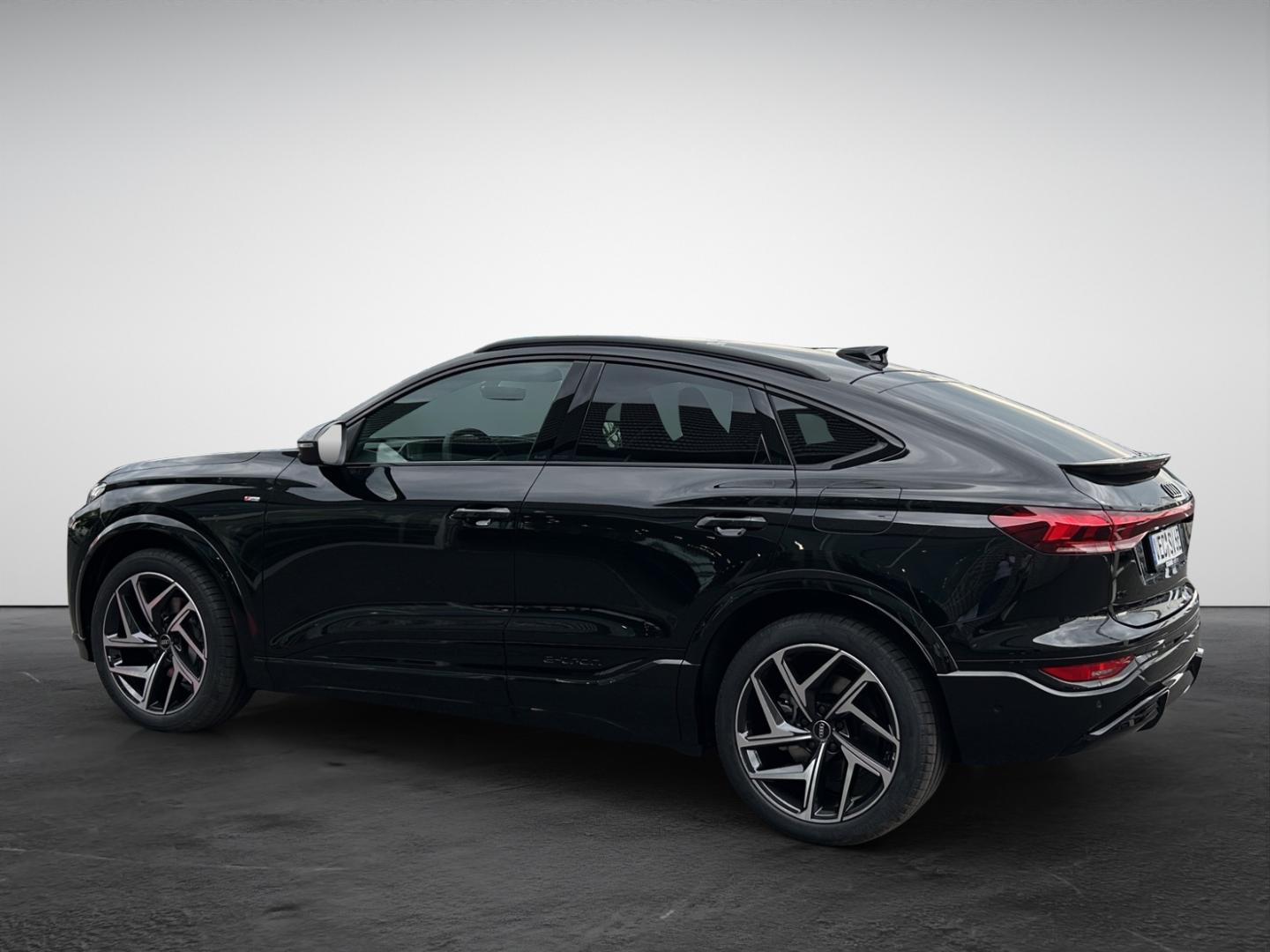 Image about Audi Q6 Sportback e-tron e-tron quattro