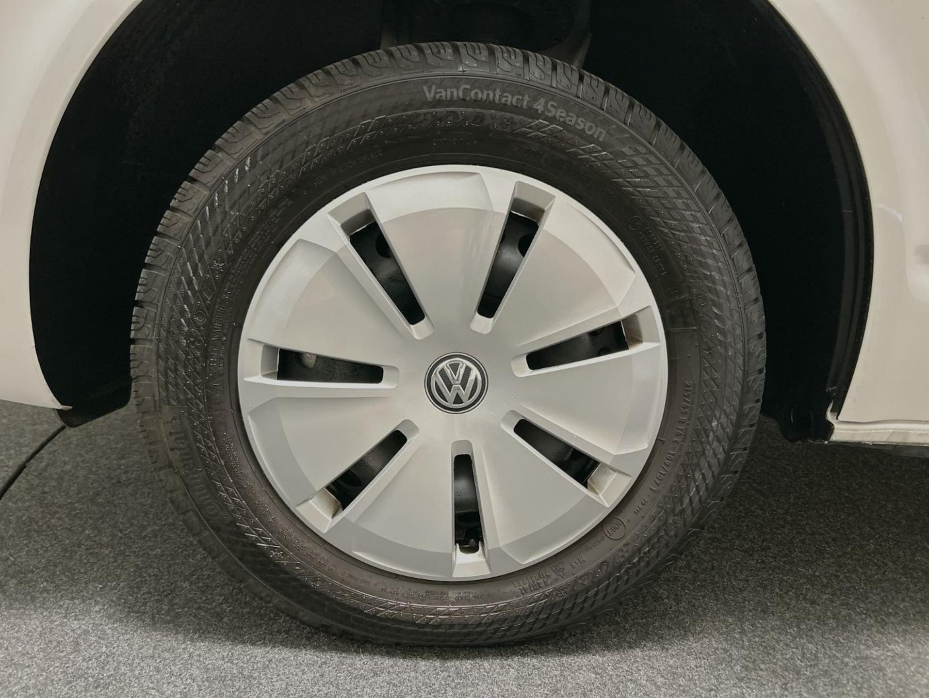 Volkswagen T6.1 Transporter Kasten kurzer Radstand