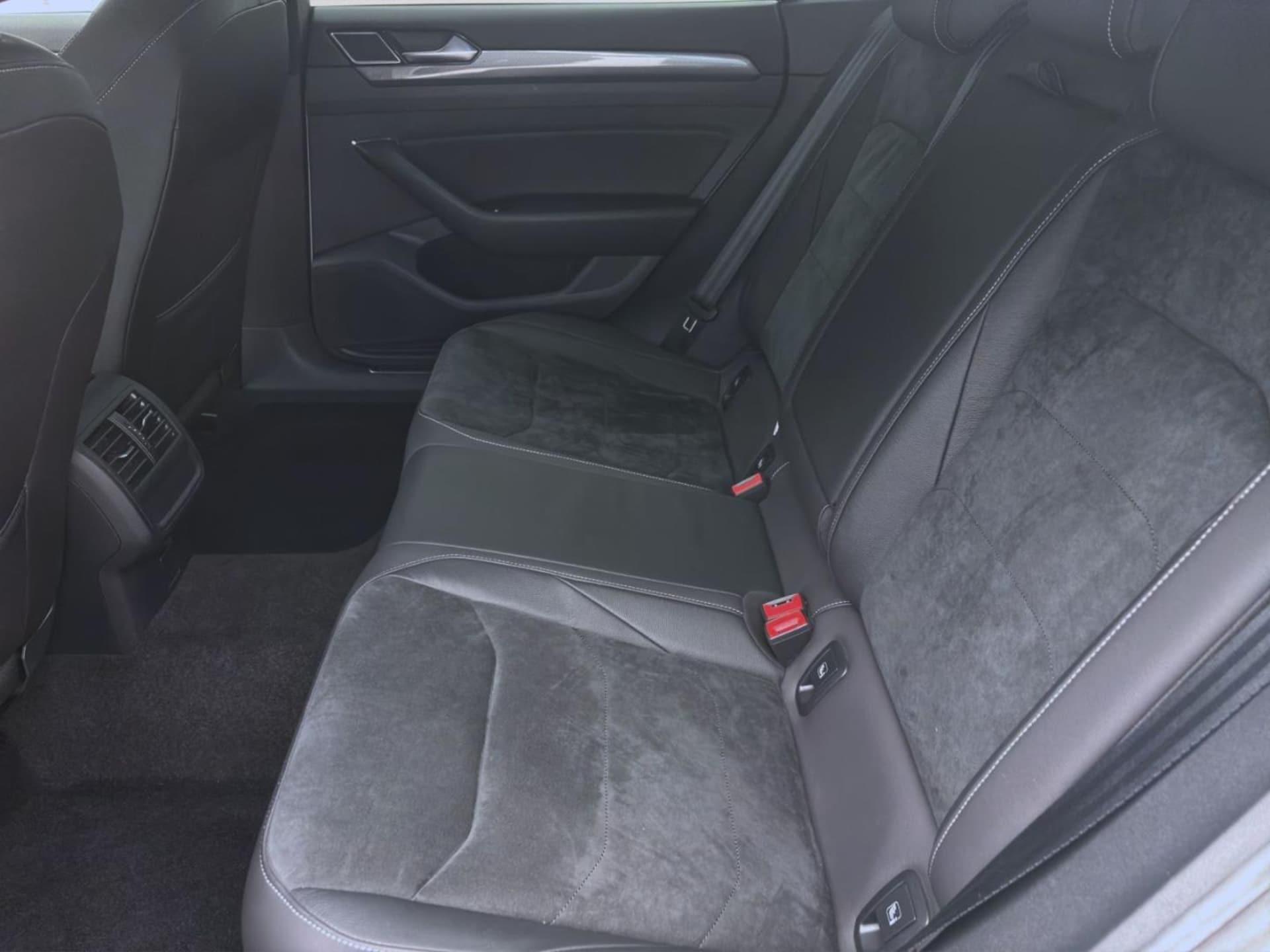 Volkswagen Arteon R-Line