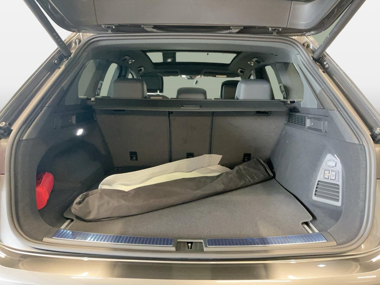 Volkswagen Touareg – Bild 12