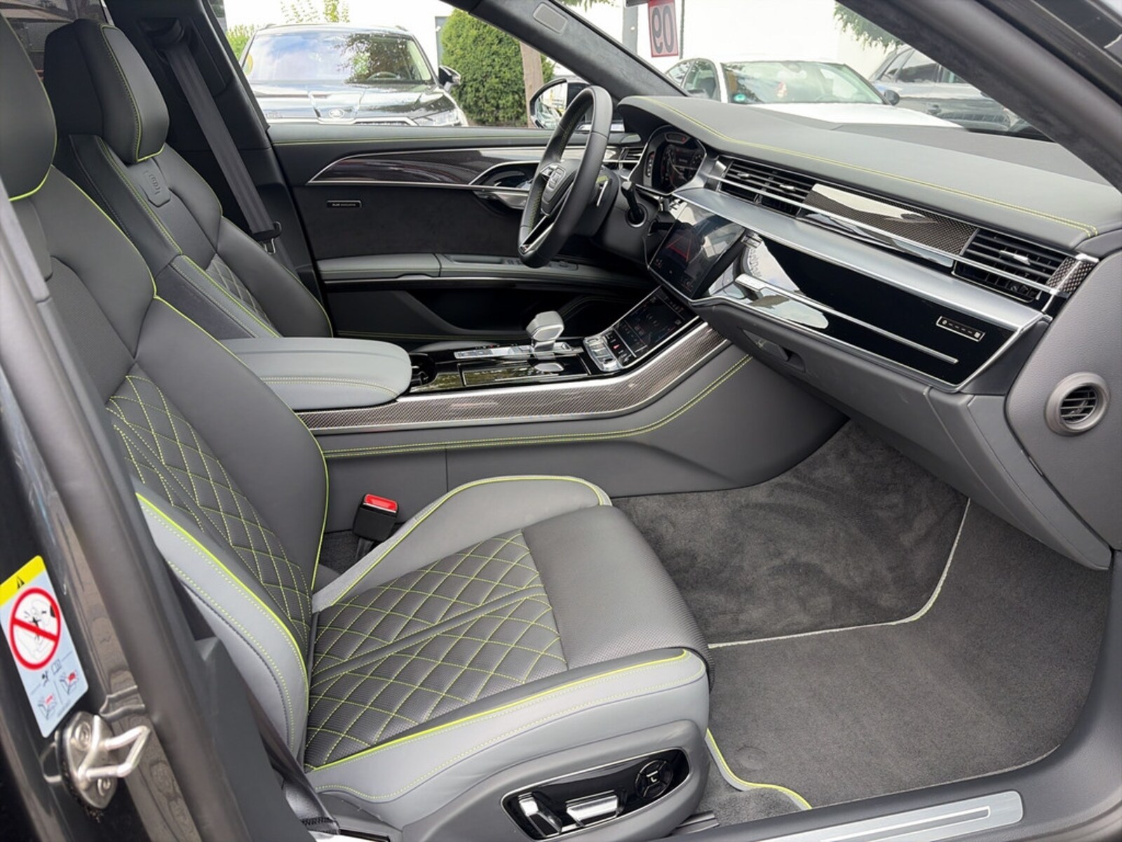 Audi A8 – Bild 13