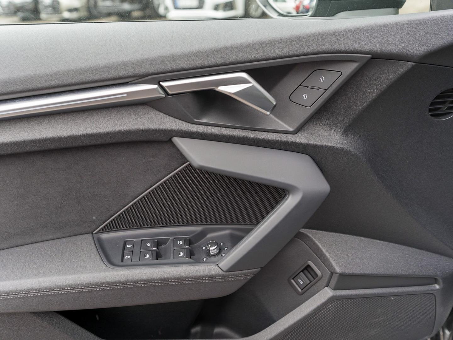 Image about Audi RS 3 Sportback TFSI quattro S tronic
