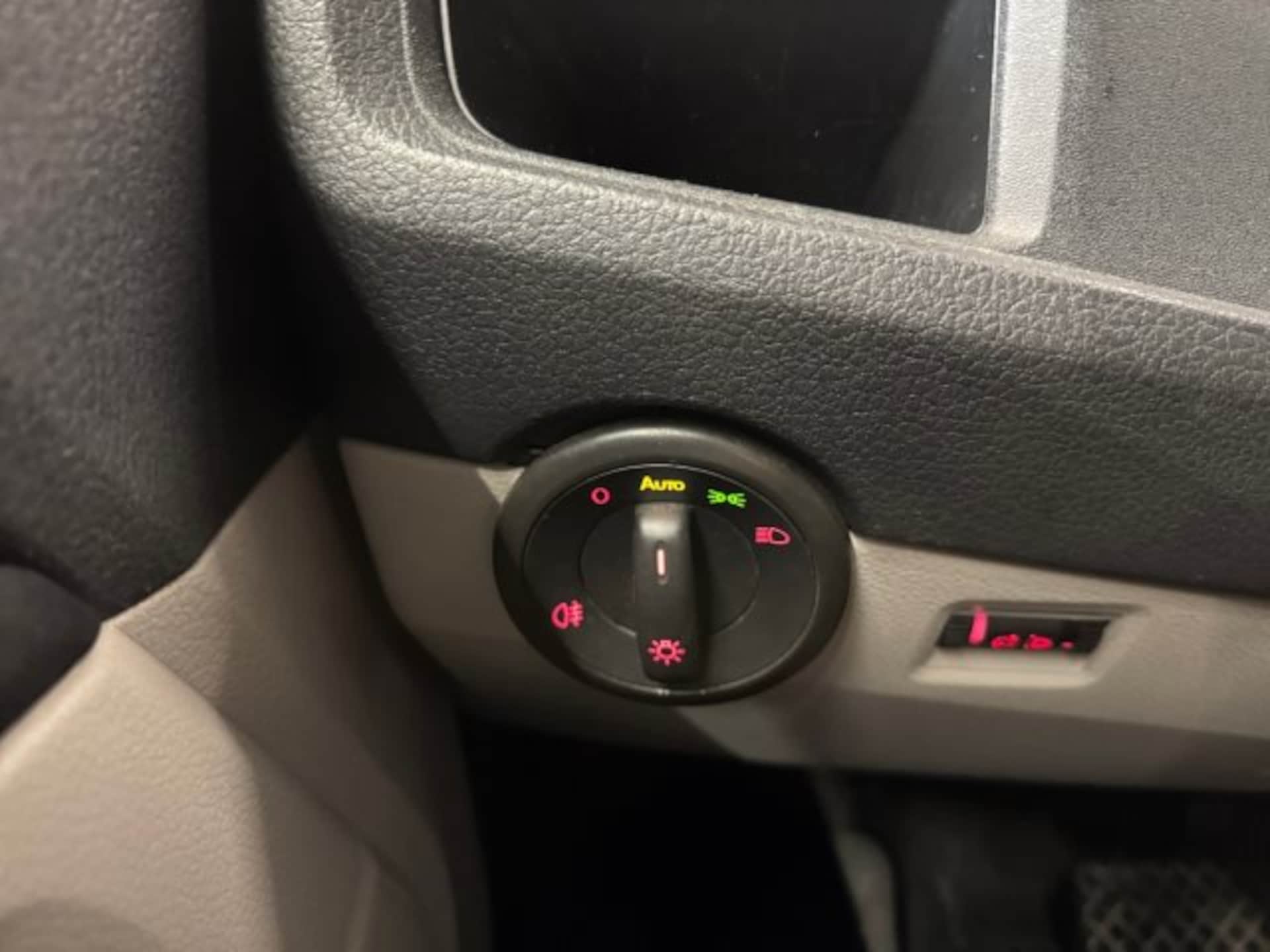 Volkswagen T6 Transporter Kasten langer Radstand