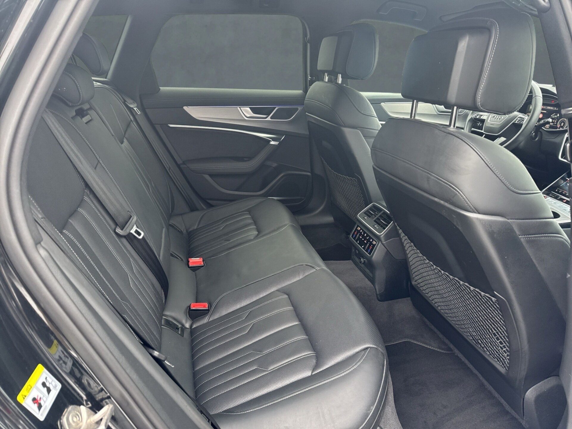 Audi S6 Avant