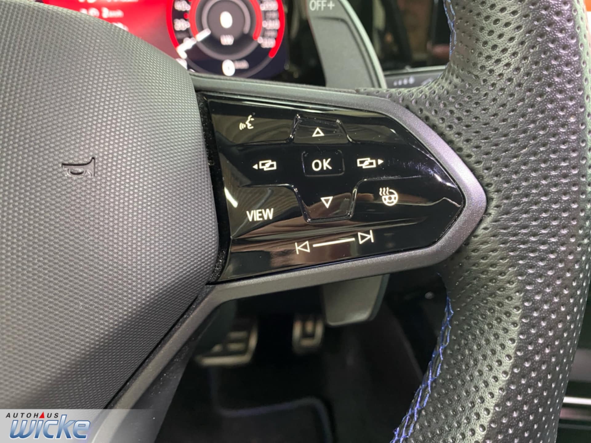 Volkswagen Golf R