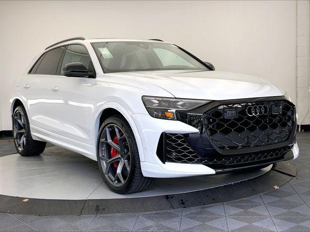 2026 Audi RS Q8 -'s photo