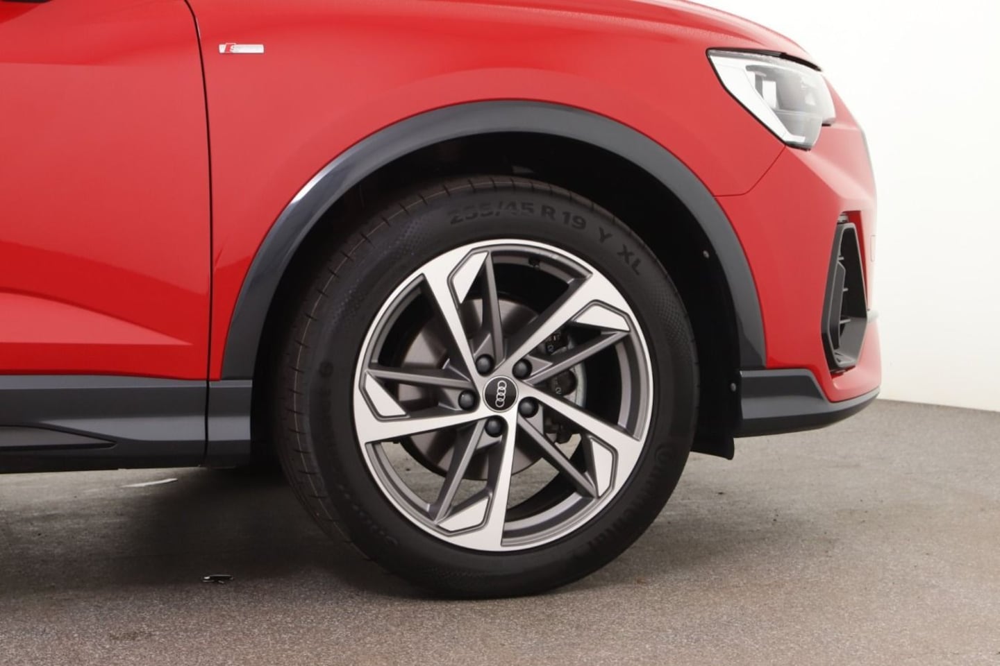 Bild über Audi Q3 Sportback S line 35 TFSI S tronic - für weitere Informationen kontaktieren Sie den Audi Partner