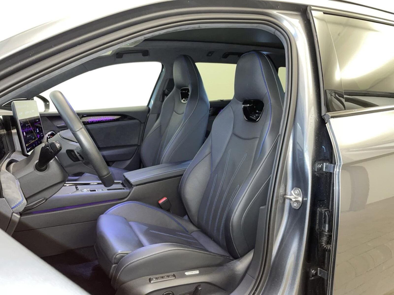Volkswagen Passat – Bild 7