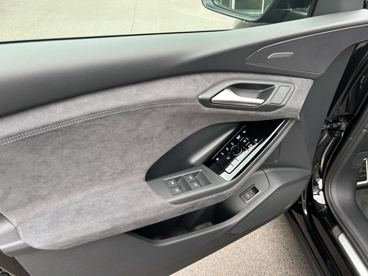 Image about Audi Q6 Sportback e-tron e-tron quattro