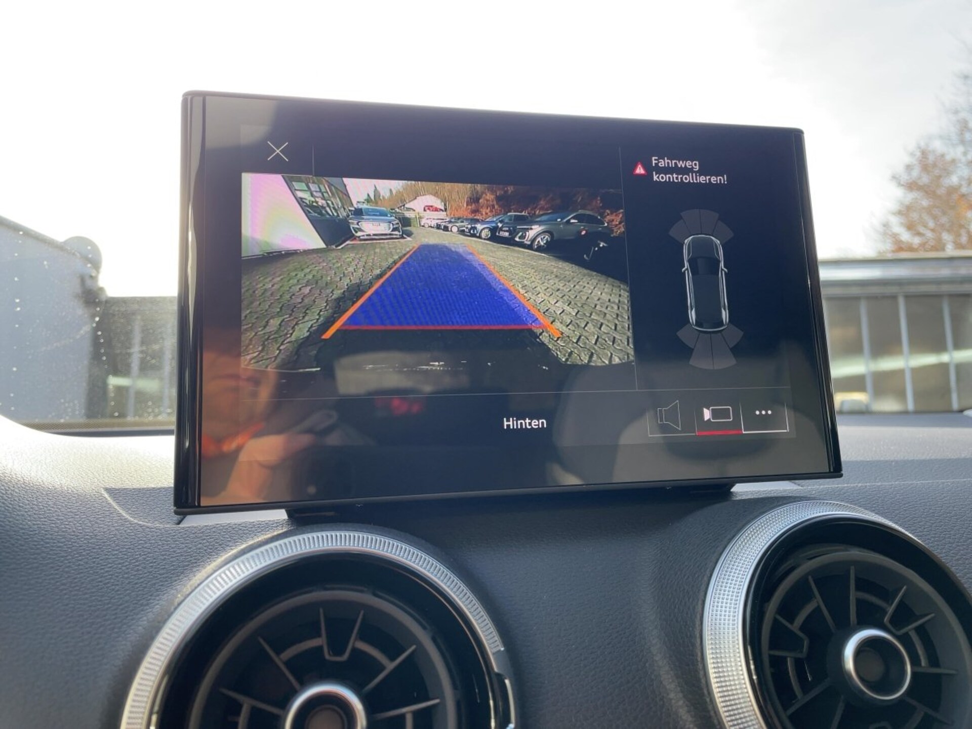 Audi Q2 S line