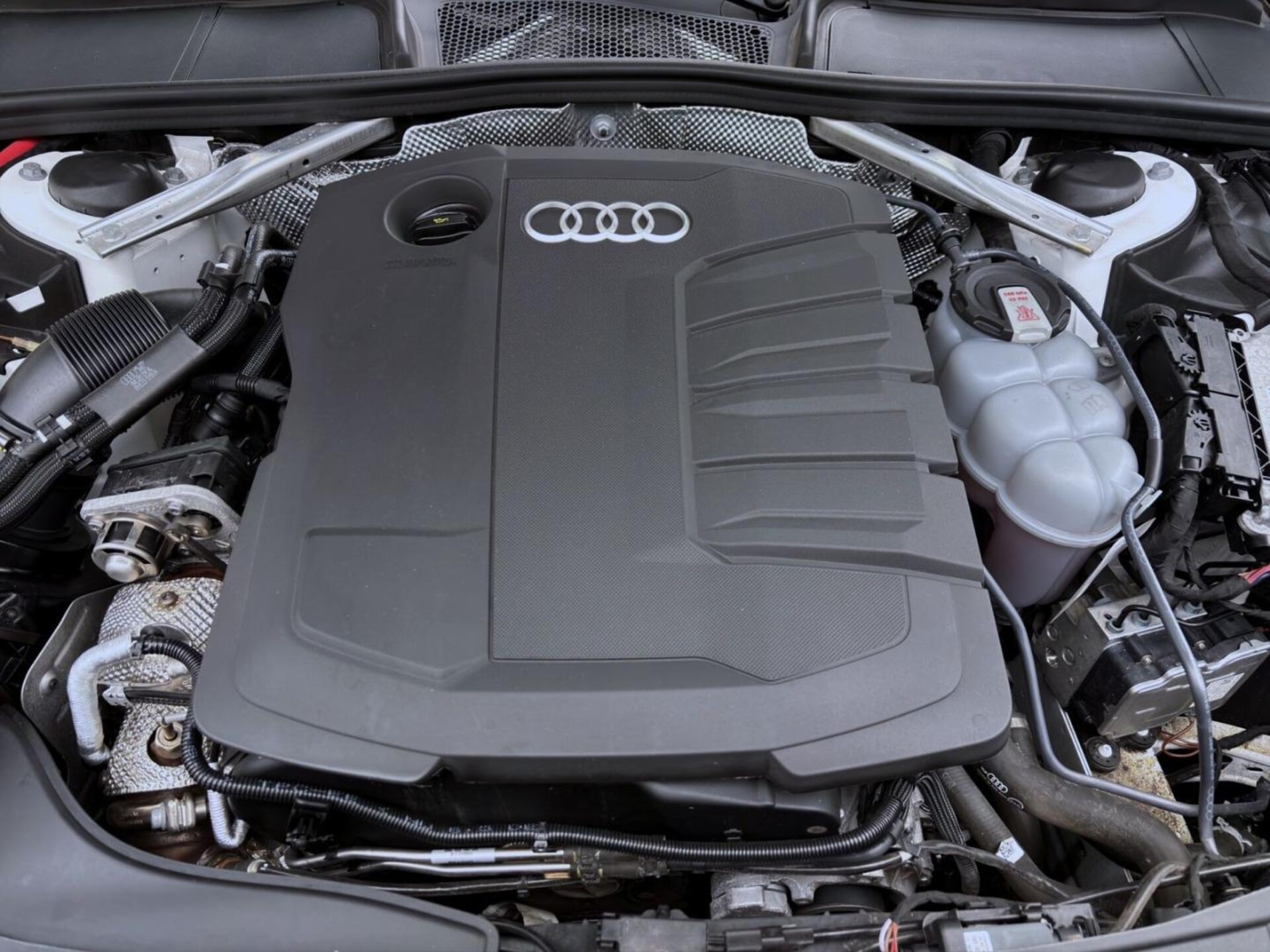 Audi A4 Avant S line