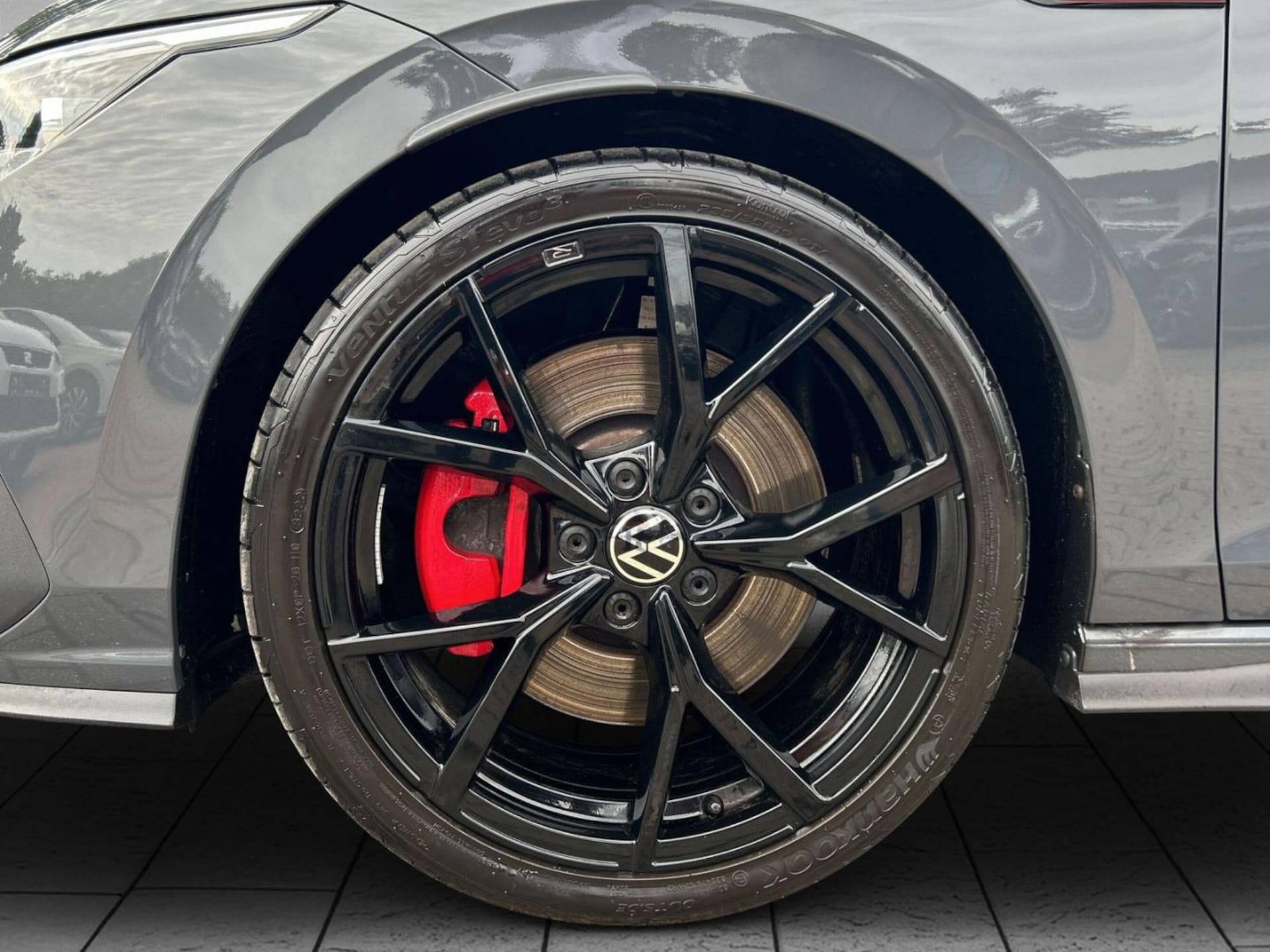 Volkswagen Golf GTI