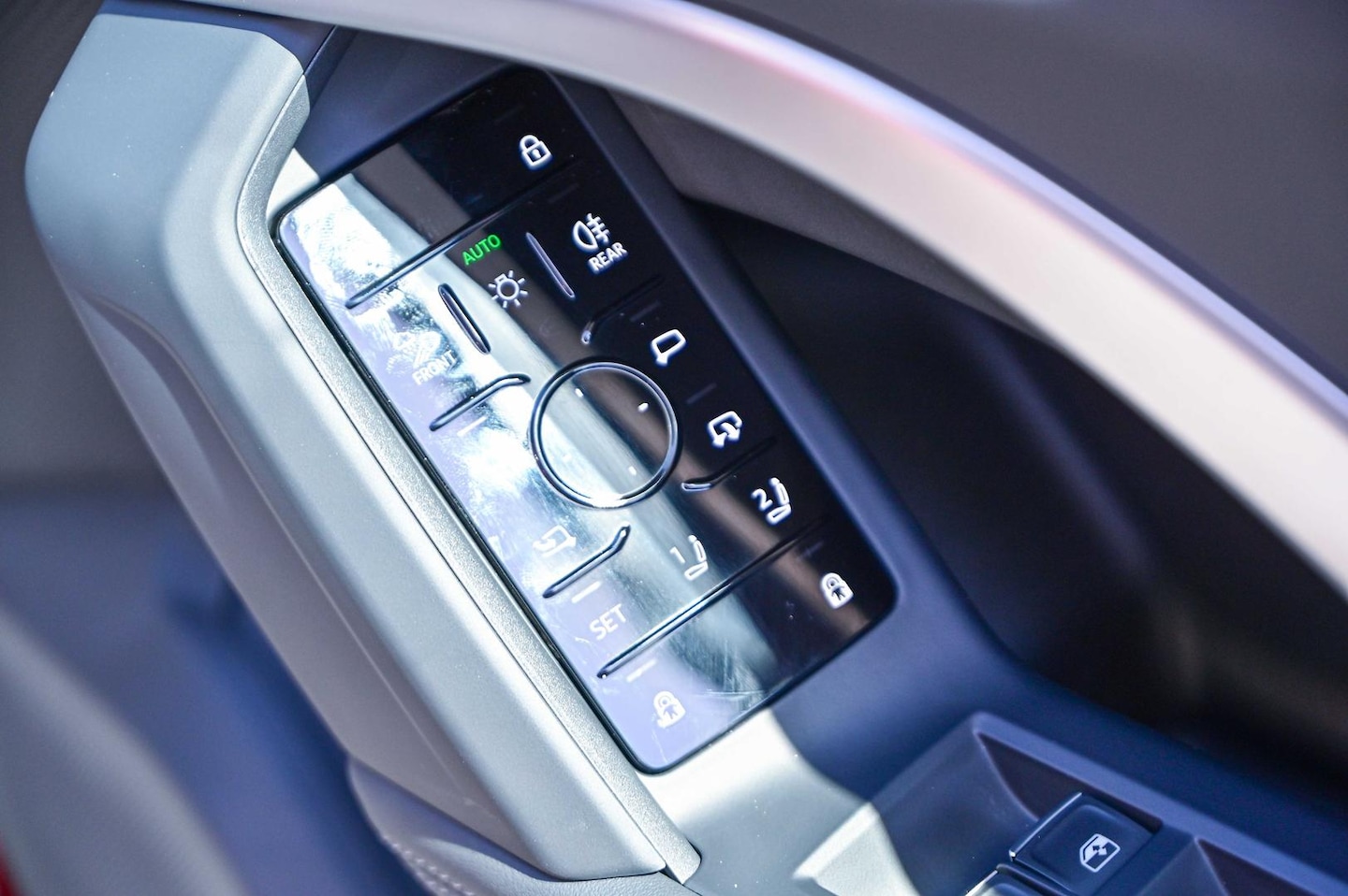 Image about Audi Q5 SUV TDI quattro 150 kW sport