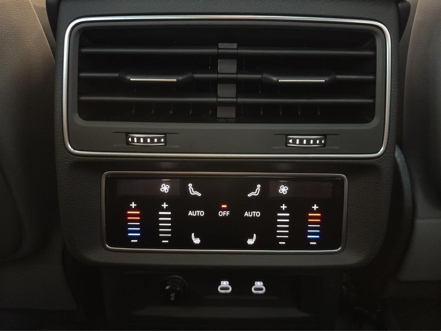 Bild über Audi Q7 SUV S line business TDI quattro 210 kW tiptronic - für weitere Informationen kontaktieren Sie den Audi Partner