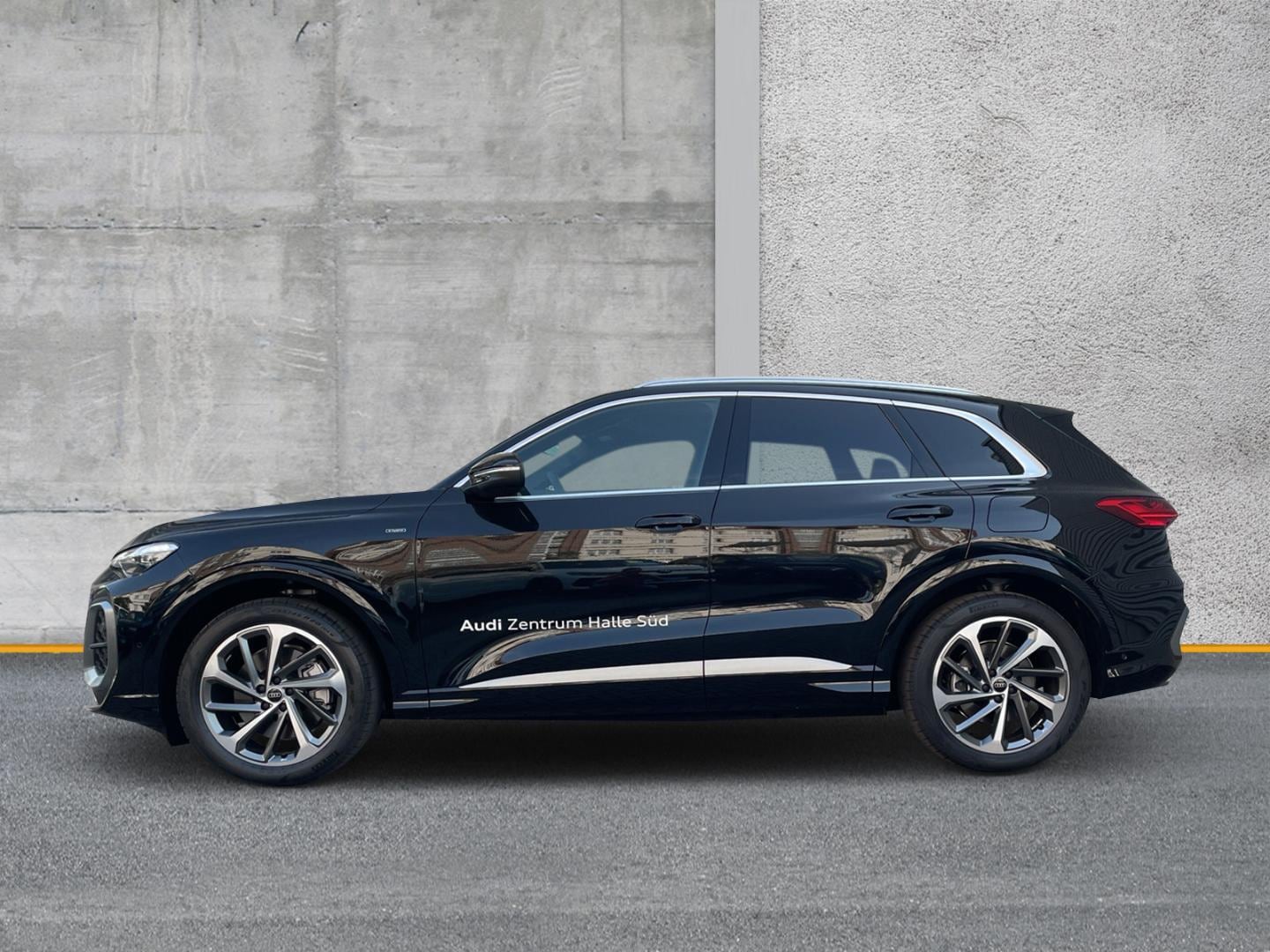 Bild über Audi Q5 SUV e-hybrid e-hybrid quattro 220 kW S tronic - für weitere Informationen kontaktieren Sie den Audi Partner